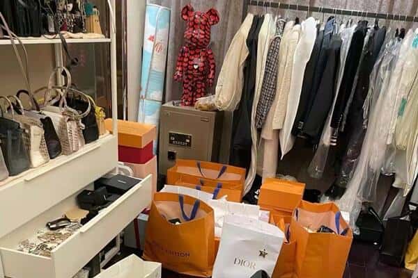 昭通市绥江回收一线品牌衣服